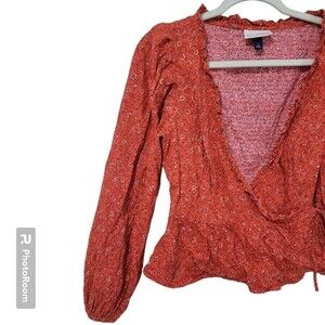 Universal Threads Floral Wrap Top - S